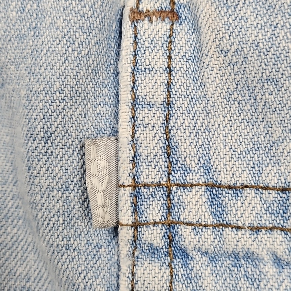 Vintage 90s Levi's Silver Tab 549 Baggy Fit Light Wash Yellow Contrast Trim Jean - Picture 10 of 16